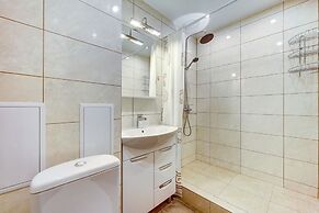 AG Apartment Lensoveta 64