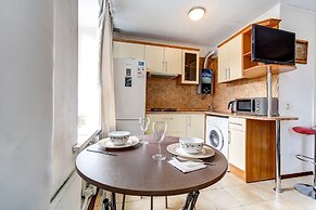 AG Apartment Lomanaya 6