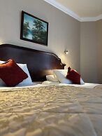 Welbeck Hotel and Apartments