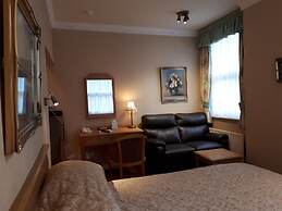 Welbeck Hotel and Apartments