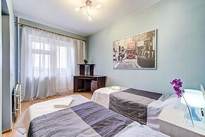 AG Apartment Varshavskaya 19