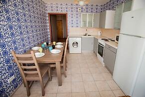 AG Apartment Kuznetcovskaya 11