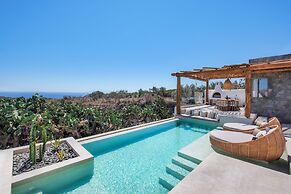 Ayama Hideaway Villa by Calm Collection