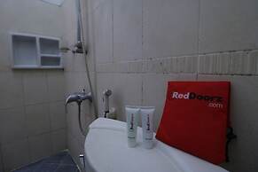 RedDoorz Plus near Undip Tembalang