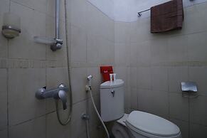 RedDoorz Plus near Undip Tembalang