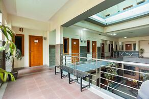 RedDoorz Plus near Universitas Indonesia