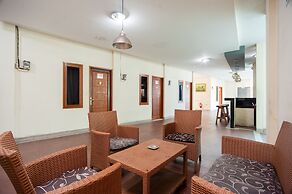 RedDoorz Plus near Universitas Indonesia