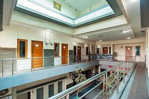 RedDoorz Plus near Universitas Indonesia