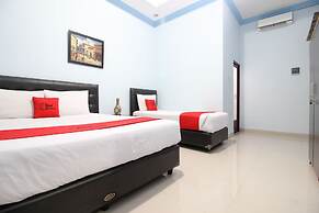 RedDoorz Plus @ Timoho