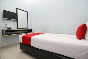 RedDoorz Plus @ Timoho