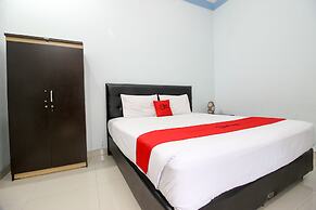 RedDoorz Plus @ Timoho