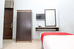 RedDoorz Plus @ Timoho