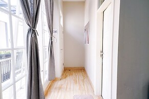 RedDoorz Premium near RS Pondok Indah