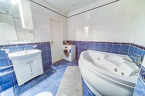 AG Apartment Lensoveta 88