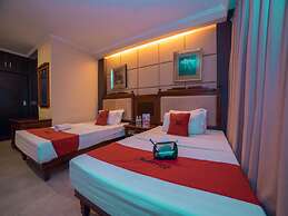 RedDoorz Plus @ Project 6 Quezon City