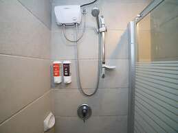 RedDoorz Plus @ Project 6 Quezon City