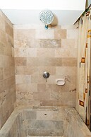 RedDoorz @ Timog Avenue Quezon City