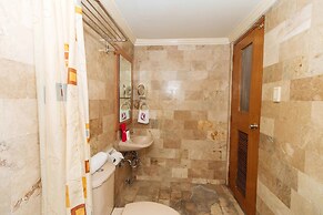 RedDoorz @ Timog Avenue Quezon City