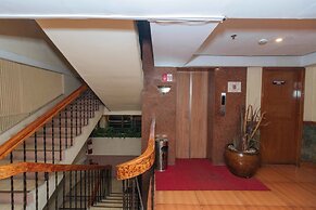 RedDoorz @ Timog Avenue Quezon City