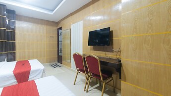 RedDoorz @ Winter Hotel Araneta