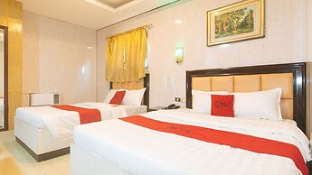 RedDoorz @ Winter Hotel Araneta