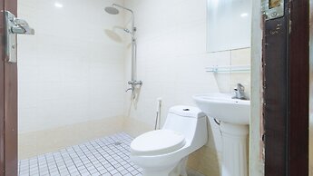 RedDoorz @ Winter Hotel Araneta