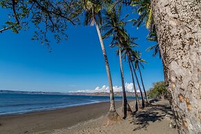 Villas Playa Hermosa Beach Hotel