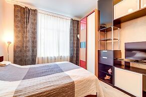 AG Apartment Moskovskiy 195