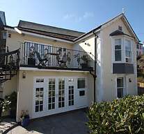 Just B - Apartment 4