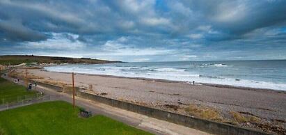 Number 44 Hotel & Bar