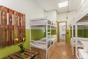 Loft Hostal - Hostel