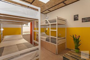 Loft Hostal - Hostel