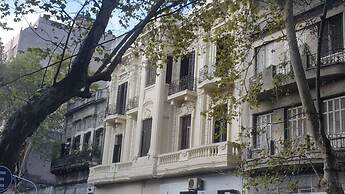 Claridge Hotel