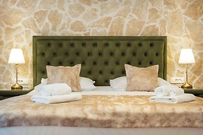 Luxury Rooms Floramye - Adults Only