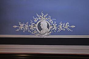 Art Fashion House Luxury Rooms