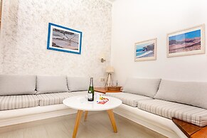 R2 Maryvent Beach Apartaments