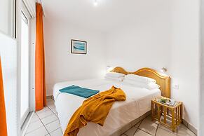 R2 Maryvent Beach Apartaments
