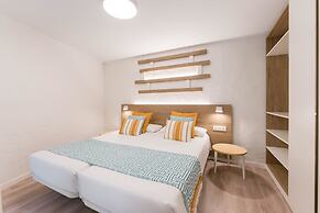 R2 Maryvent Beach Apartaments