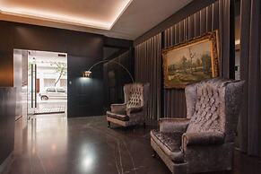 Beautiful and sunny studio by Sofacama