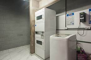 Beautiful and sunny studio by Sofacama