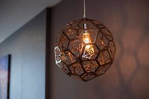 HIC at Night Bazaar 607