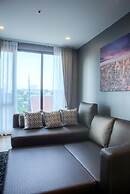 HIC at Night Bazaar 607