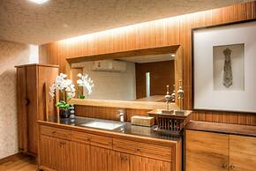 HIC at Night Bazaar 607