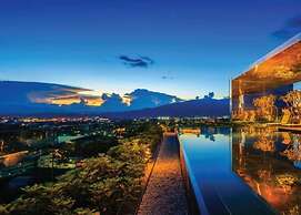 HIC at Night Bazaar 607