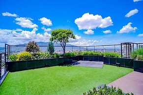 HIC at Night Bazaar 721