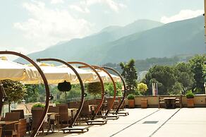 Blue Diamond Ataturk Palace