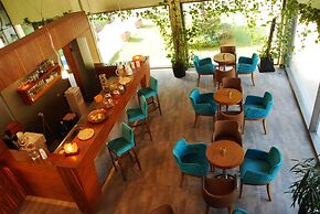 Blue Diamond Ataturk Palace