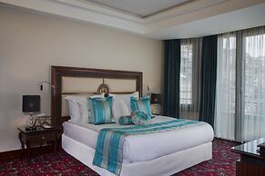 Blue Diamond Ataturk Palace