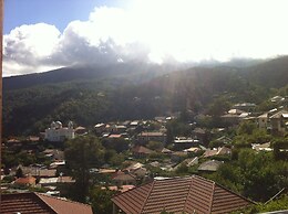 Mountain Rose Garden Hotel