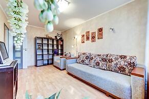 AG Apartment Bolshevikov 5